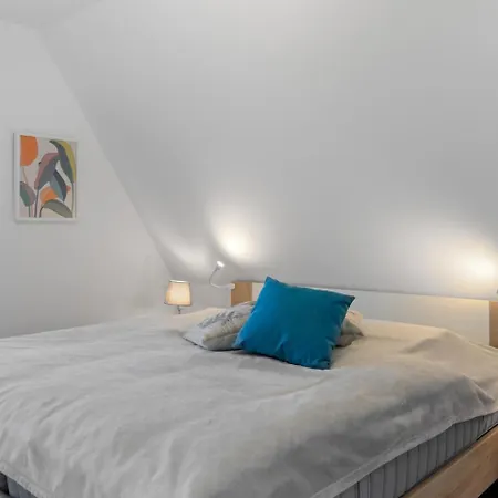 Seeblick - Mit Sauna, Kamin Und Meerblick * Pepelow